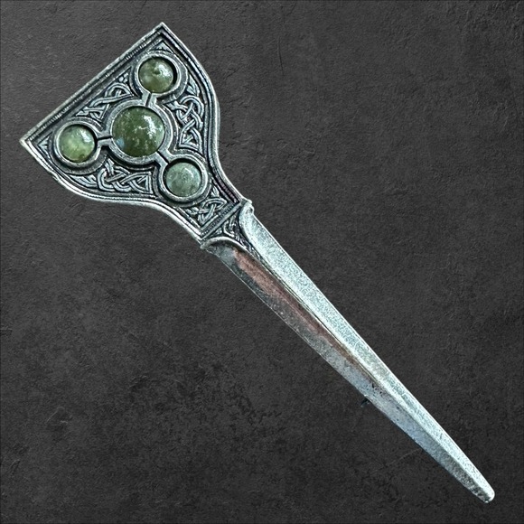 Miracle Jewelry - Miracle Celtic Dirk Pin Brooch Green Stone Silver Tone Knotwork Dagger